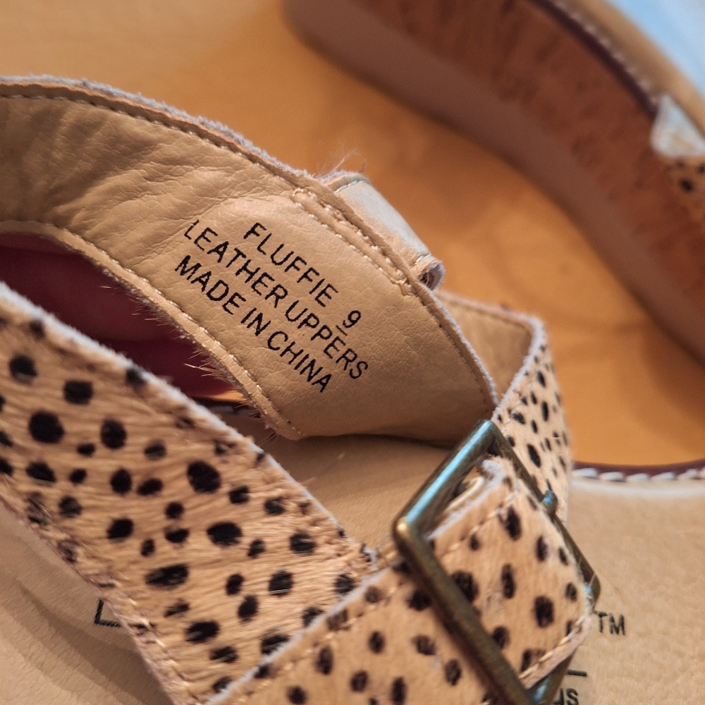 NWOT leather BOUTIQUE BY CORKYS furry platform flatform sandals si… - Picture 11 of 15
